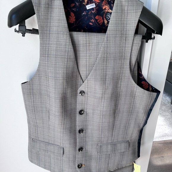 Men’s Plaid Grey 3pc Suit, Size 40R, pant 34R NWT, Never worn - Picture 4 of 12